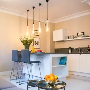 Rycerska - Stone Steps Apartment Warsaw