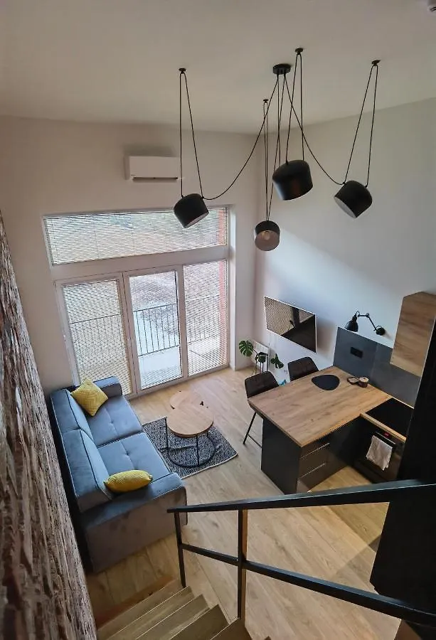 Apartament Loft Studio Airport Blisko Lotniska Zarembowicza Lotnisko Wroclaw 0*,  Poland
